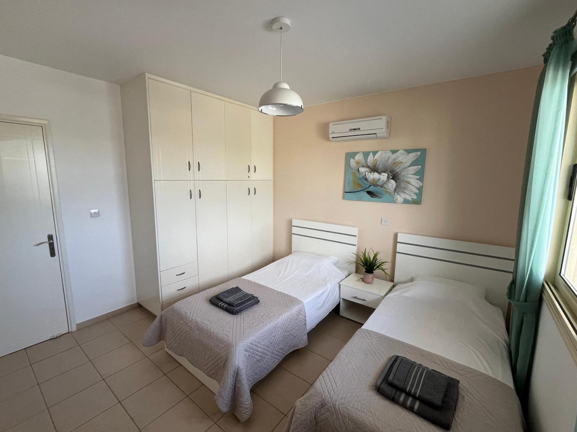 Royal Seacrest Residence Paphos 外观 照片