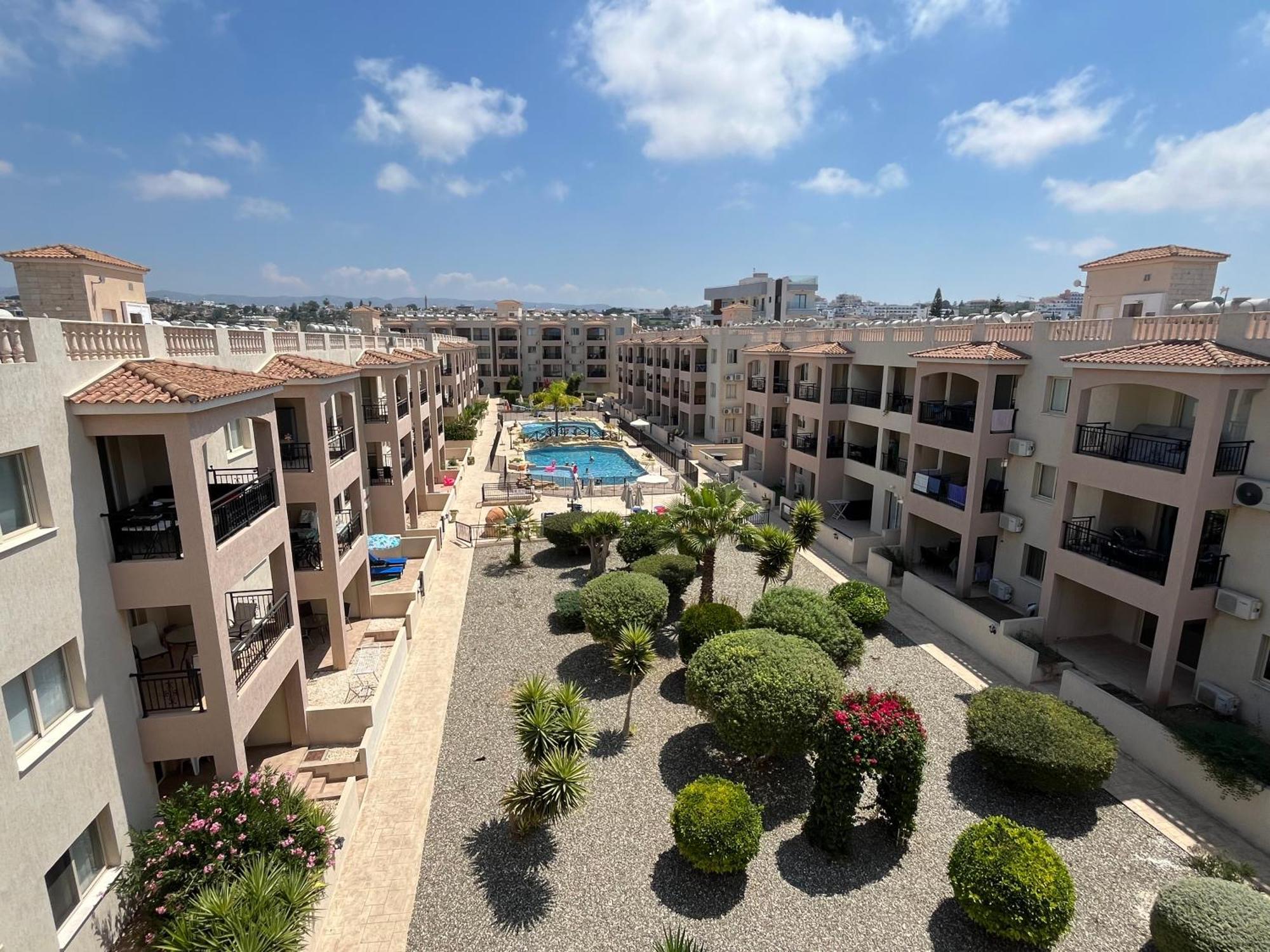 Royal Seacrest Residence Paphos 外观 照片